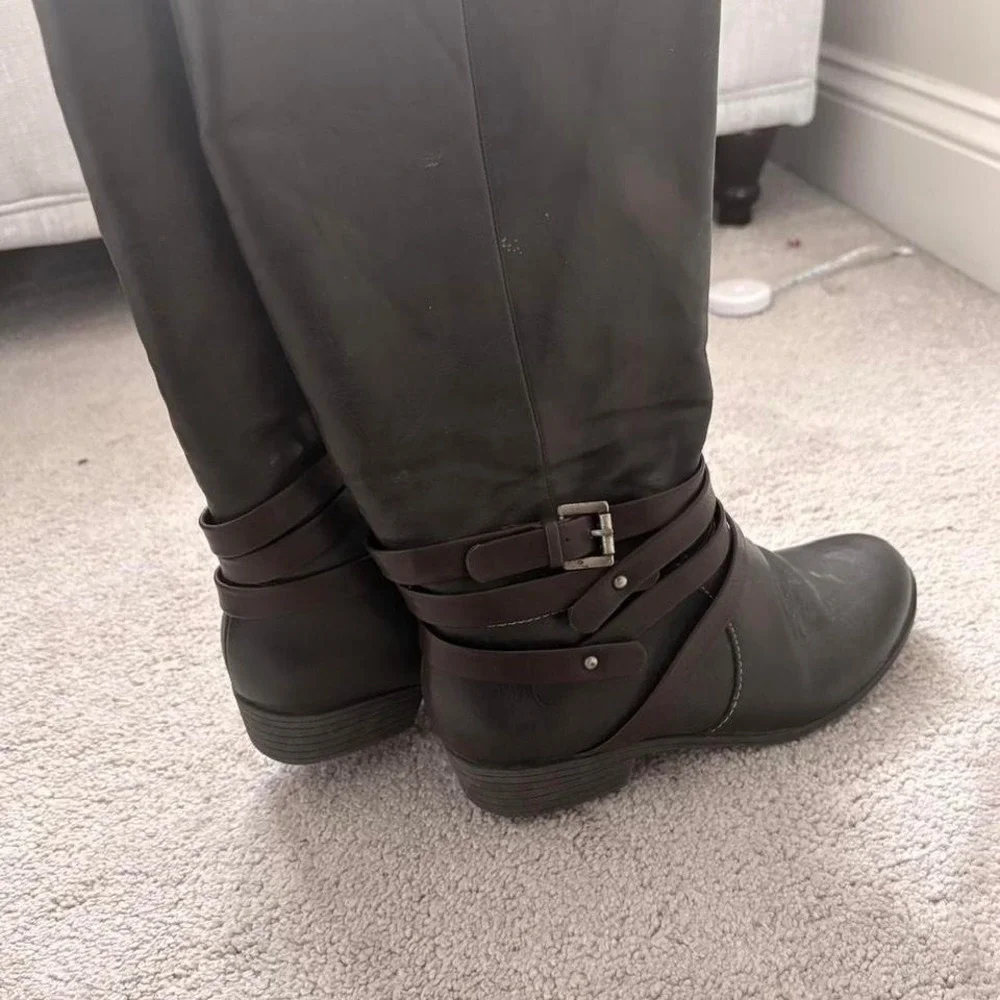 y2k 2000s brown knee high buckle